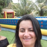 JOILIA LEITE GOMES