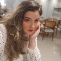 Manoela Menezes