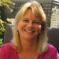 Linda Den Hartog ✪