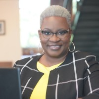 Donna J Manigault
