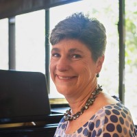 Alison T Nikitopoulos