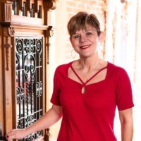 Anne Reinhart