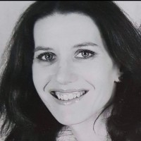 Nadine Kuhn