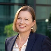 Fiona Stewart