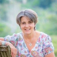 Luci Mccallum, Virtual Assistant