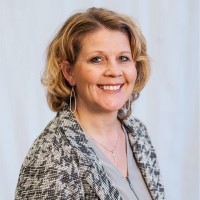 Nikki Lange, Pmp