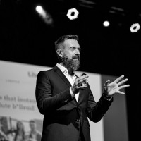 Dr László Puczkó PhD MA MSc CMC