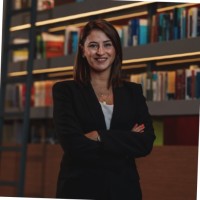 Selin Ayık