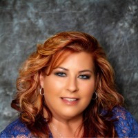 Shelley Van Etten