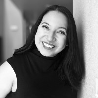 Vanessa Alarcón, LCSW, LAC, ACS