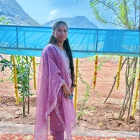 PILLA NAVYA