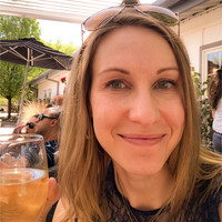 Kelly Dooley