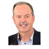 Tomás González