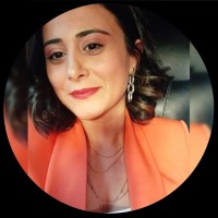 Esra Özel