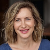 Suzanne Barr