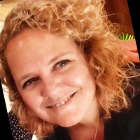 Helen van der Hooft-McCarthy