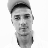 Влад Сурженков