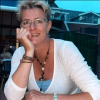 Jacqueline Van Zwam