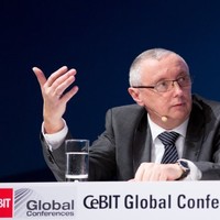 Dr Gunter Kuechler