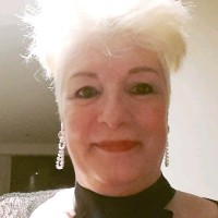 Laurye Mills