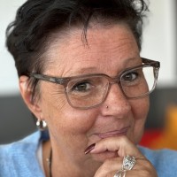 Anna T Gillgren