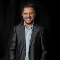 Andrés González