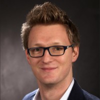 Dr. Daniel Heinze