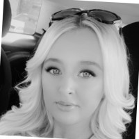 Chloe Mcelhinney