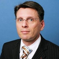Bernhard Sauer
