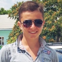 Олег Титаренко