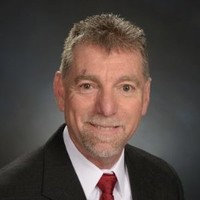 Charles H. Castaño