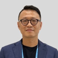 Woosuk Cho