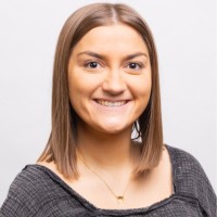 Chloe Lovins, Mba