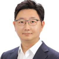 Sun Hyung Lee