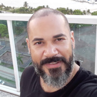 MARCOS MOREIRA