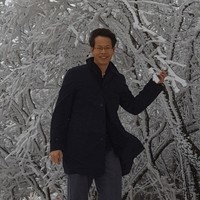 Jong Moon Lee