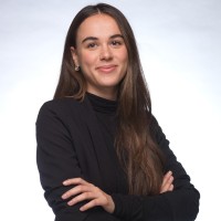 Lara S.