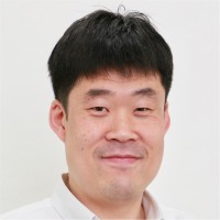 Jong Kim