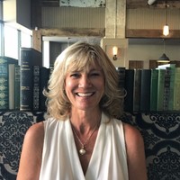 Lynn Douglas
