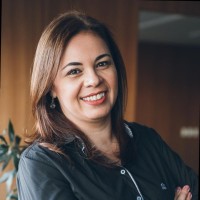Vivian de Medeiros Lago