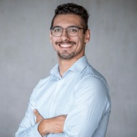 Yanick Nef