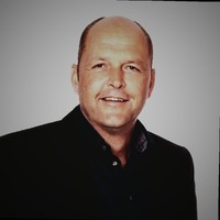 Michael Sills