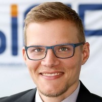 Simon Schwichtenberg