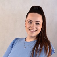 Bauer Dóra