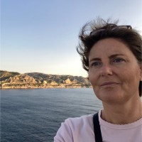 Isabelle Denos