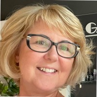 Katarína Šretterová