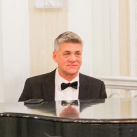 John Wells,Jr