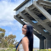 Helen Pham