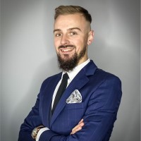 Adam Grzybowski