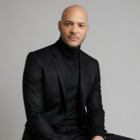 Jessie Smith, Mba